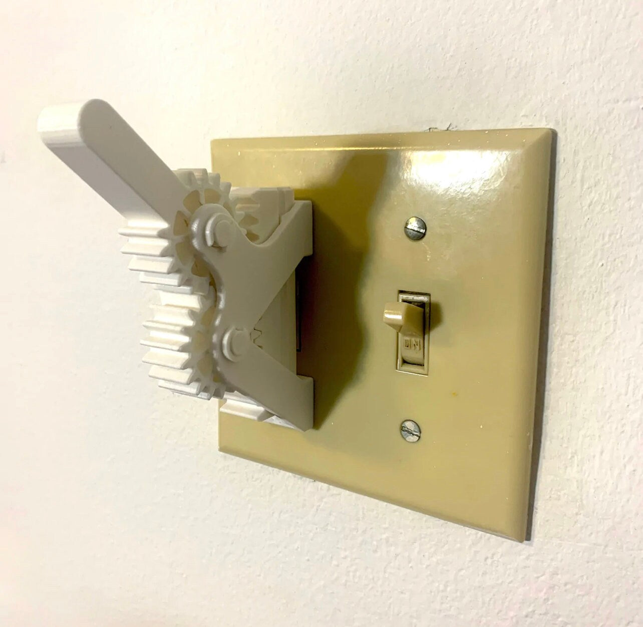 Gear Light Switch